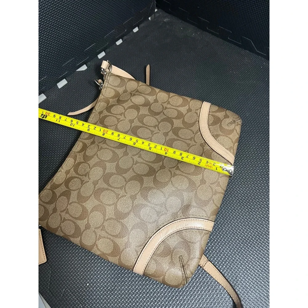 Coach Signature Peyton File Shoulder/Crossbody‎ Bag Tan Cream #F18926 Womens